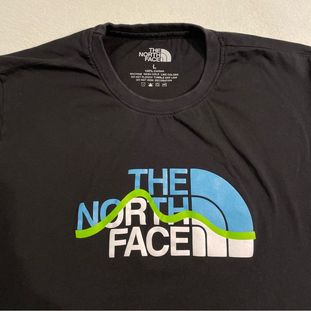 The North Face Mens Short Sleeve Graphic T Shirt Size Large
